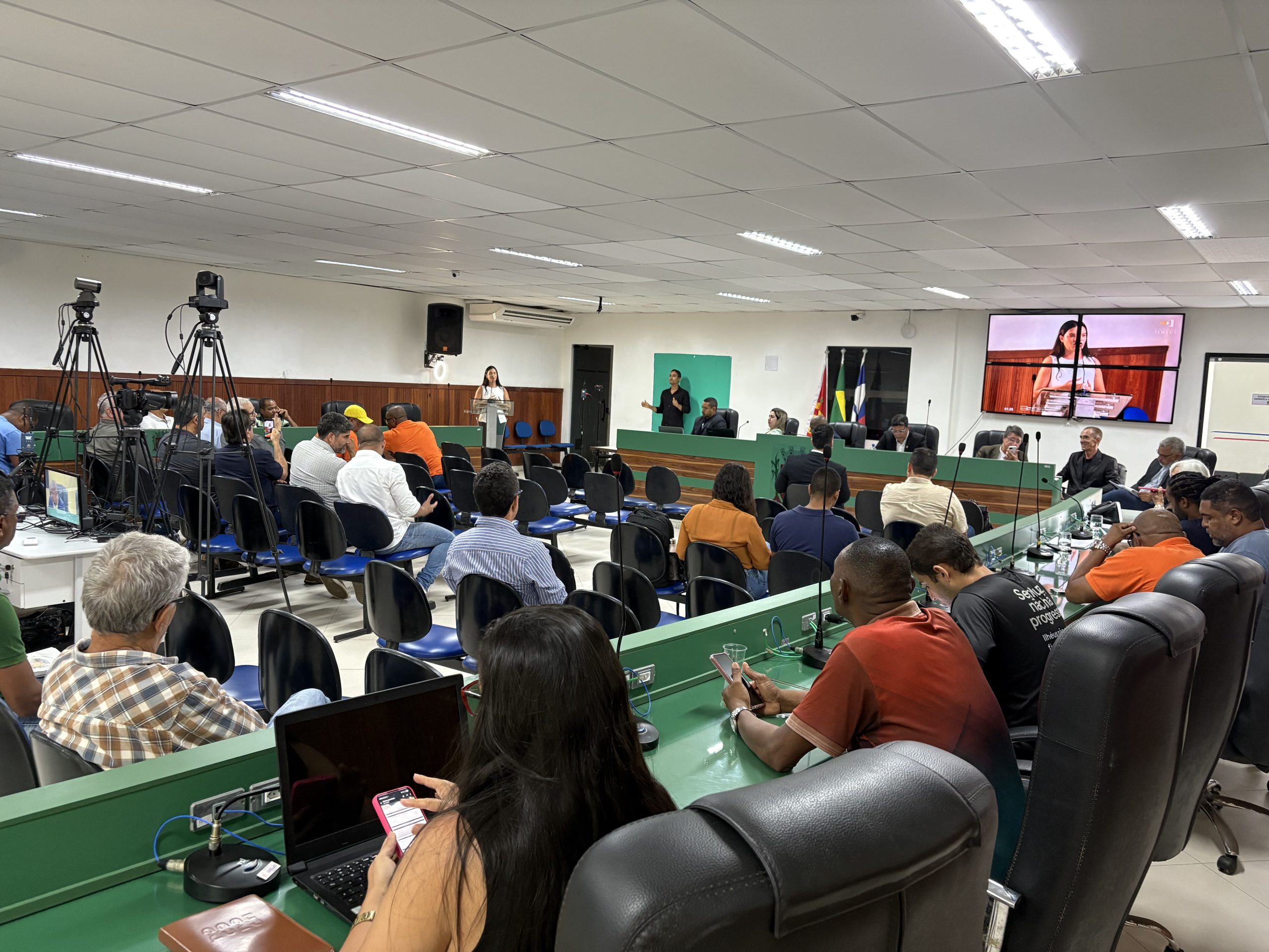 Câmara de Ilhéus amplia debates sobre o orçamento de 2026 em segunda audiência pública