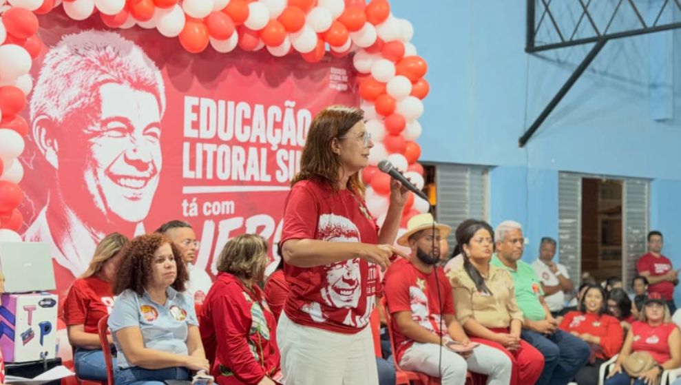 adelia-eleicoes-opoem-projetos